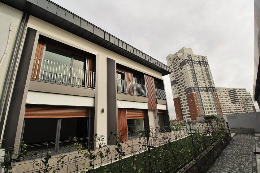 Вилла в Башакшехире, Турция, 240 м² - фото 1