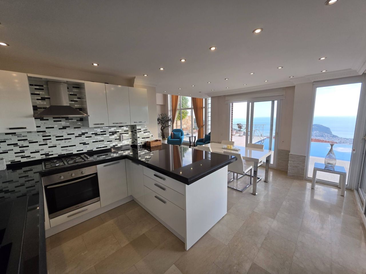 Вилла в Алании, Турция, 290 м² - фото 1