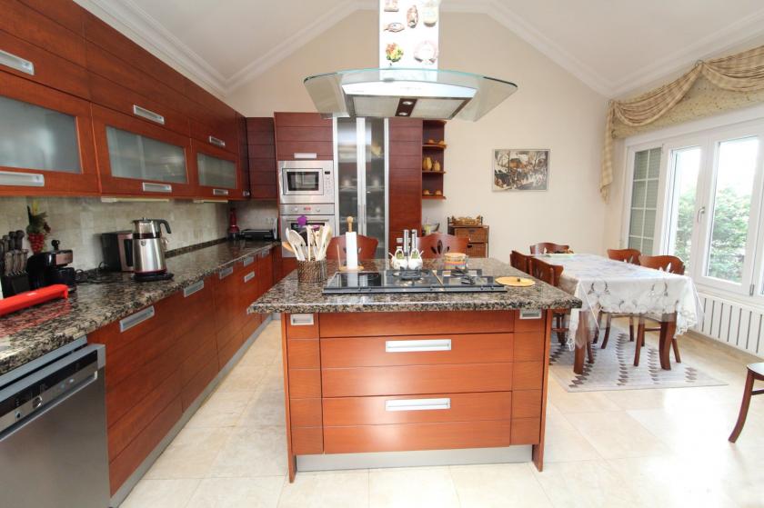 Вилла в Стамбуле, Турция, 450 м² - фото 8