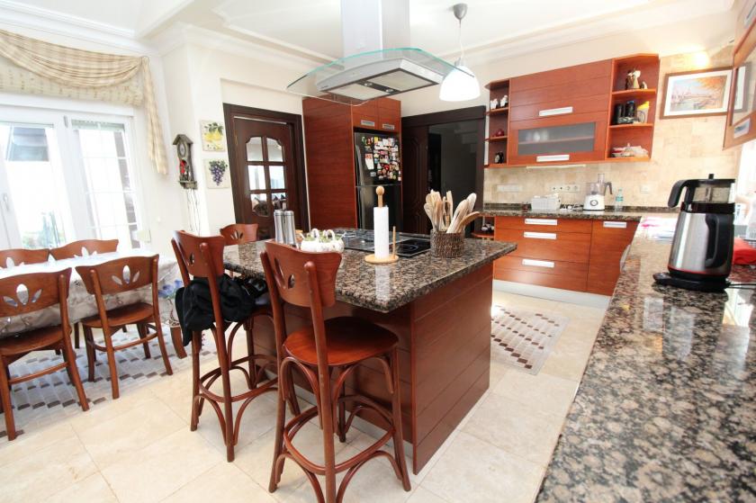 Вилла в Стамбуле, Турция, 450 м² - фото 10