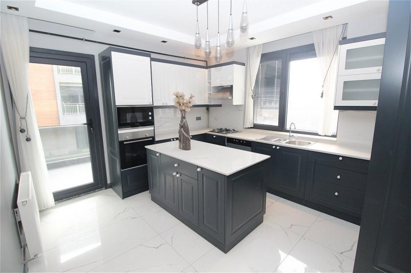 Квартира в Бейликдюзю, Турция, 380 м² - фото 12