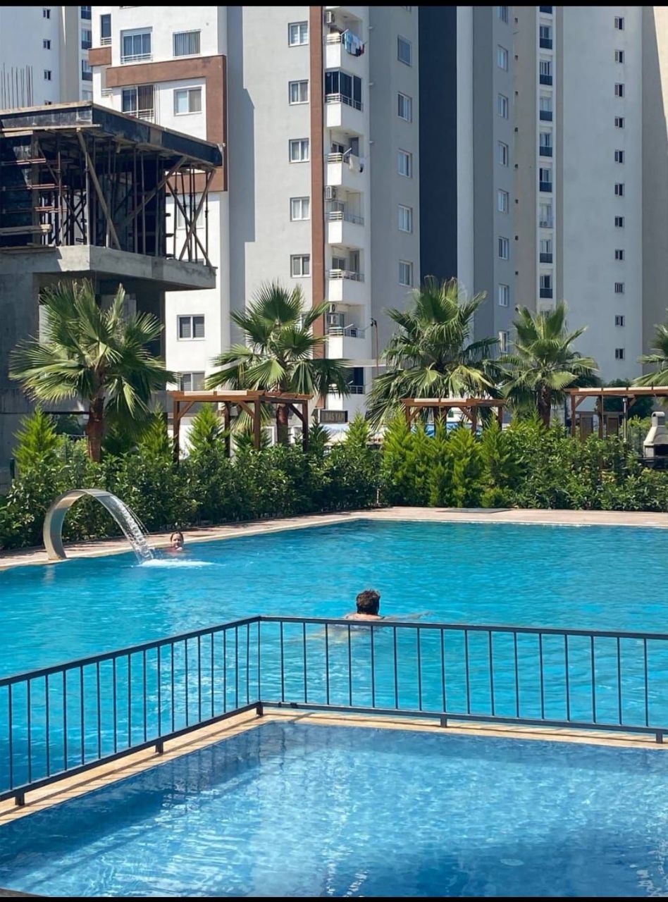 Квартира в Мерсине, Турция, 50 м² - фото 1