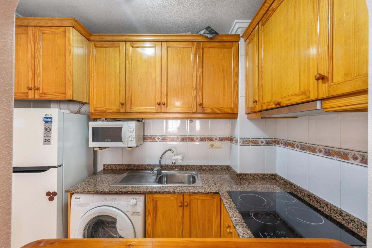 Студия в Торревьехе, Испания, 32 м² - фото 13