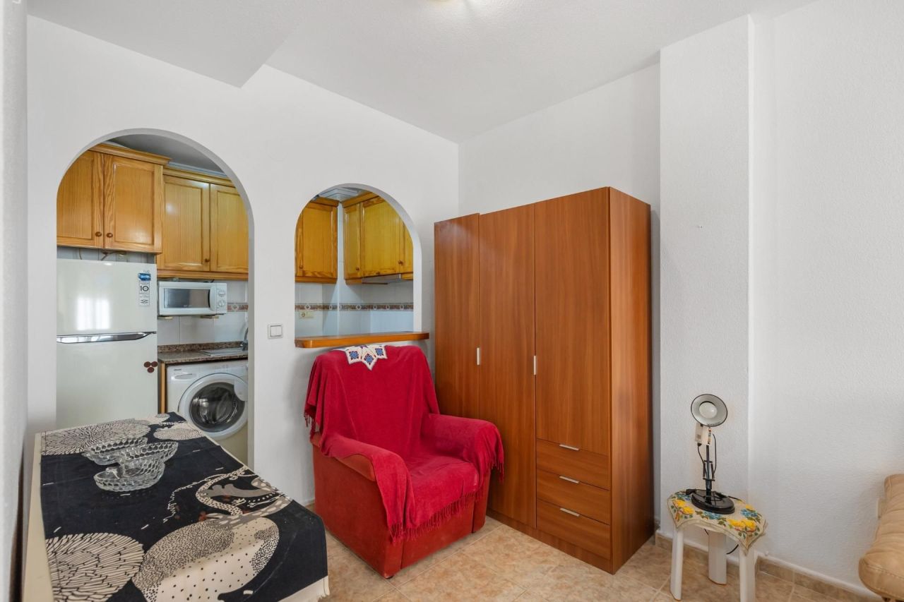 Студия в Торревьехе, Испания, 32 м² - фото 10