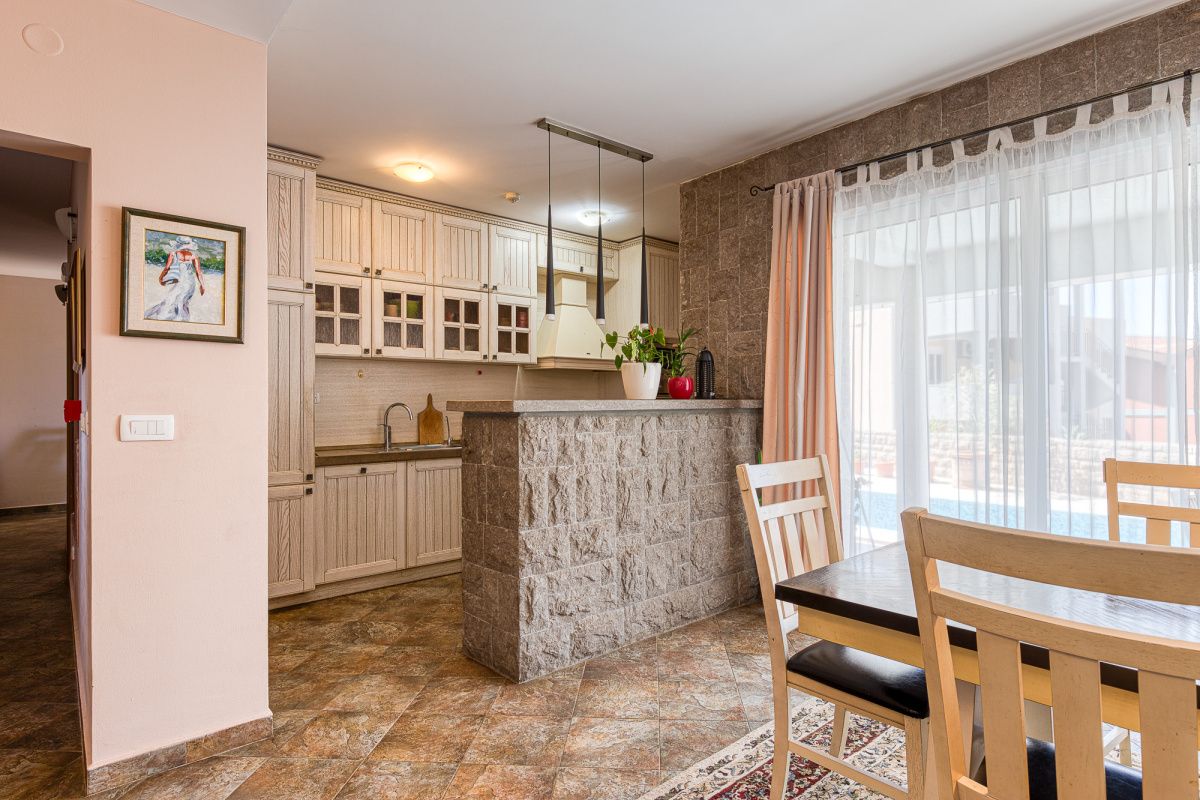 Дом в Бечичи, Черногория, 650 м² - фото 9