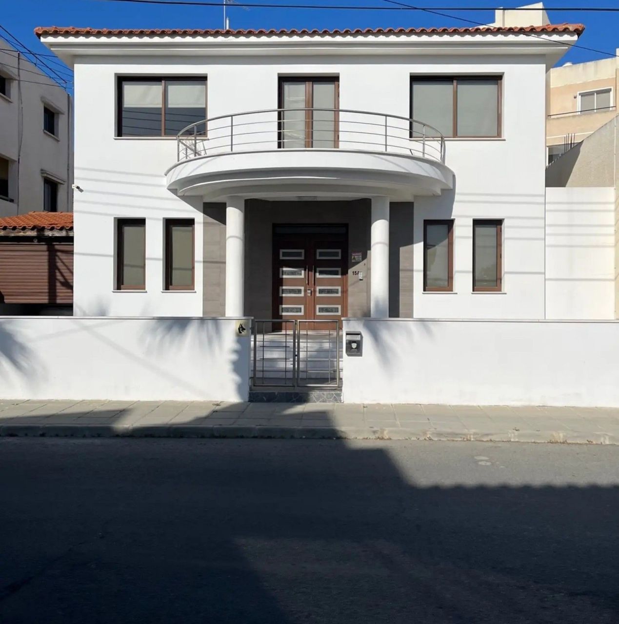 Вилла в Ларнаке, Кипр, 300 м² - фото 1