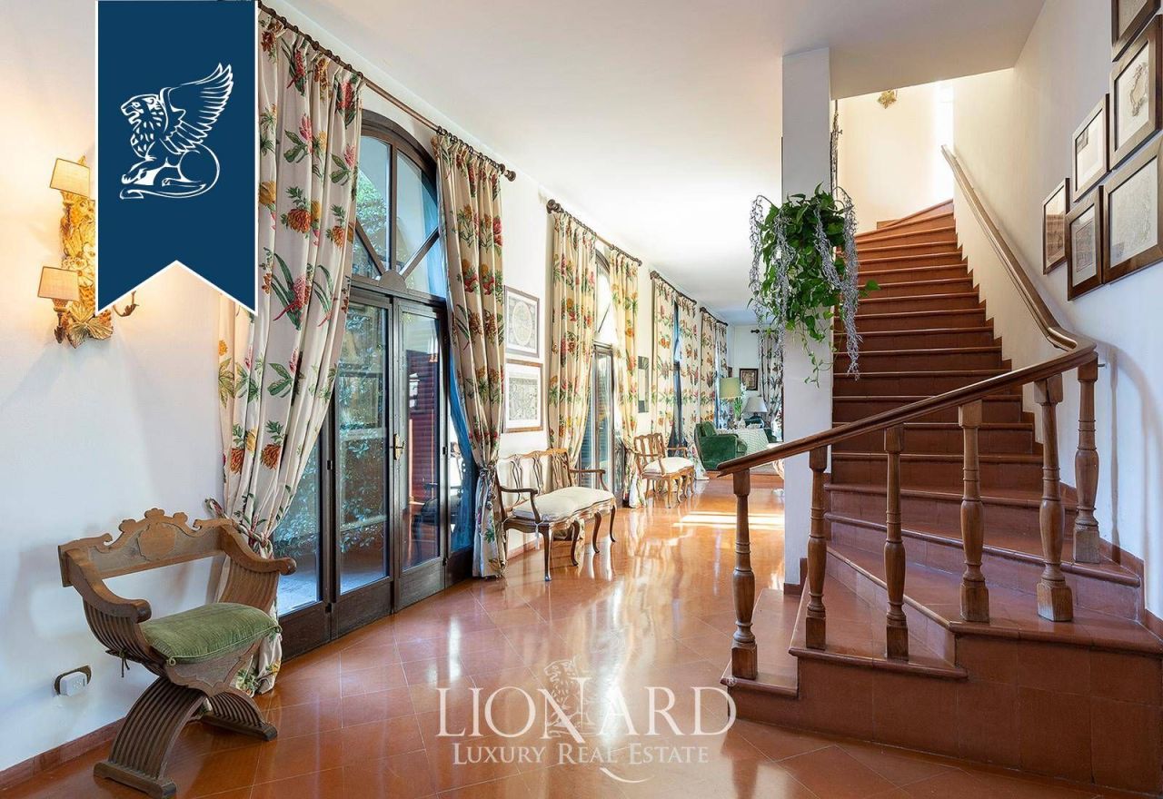 Вилла в Кастеллетто-сопра-Тичино, Италия, 900 м² - фото 18