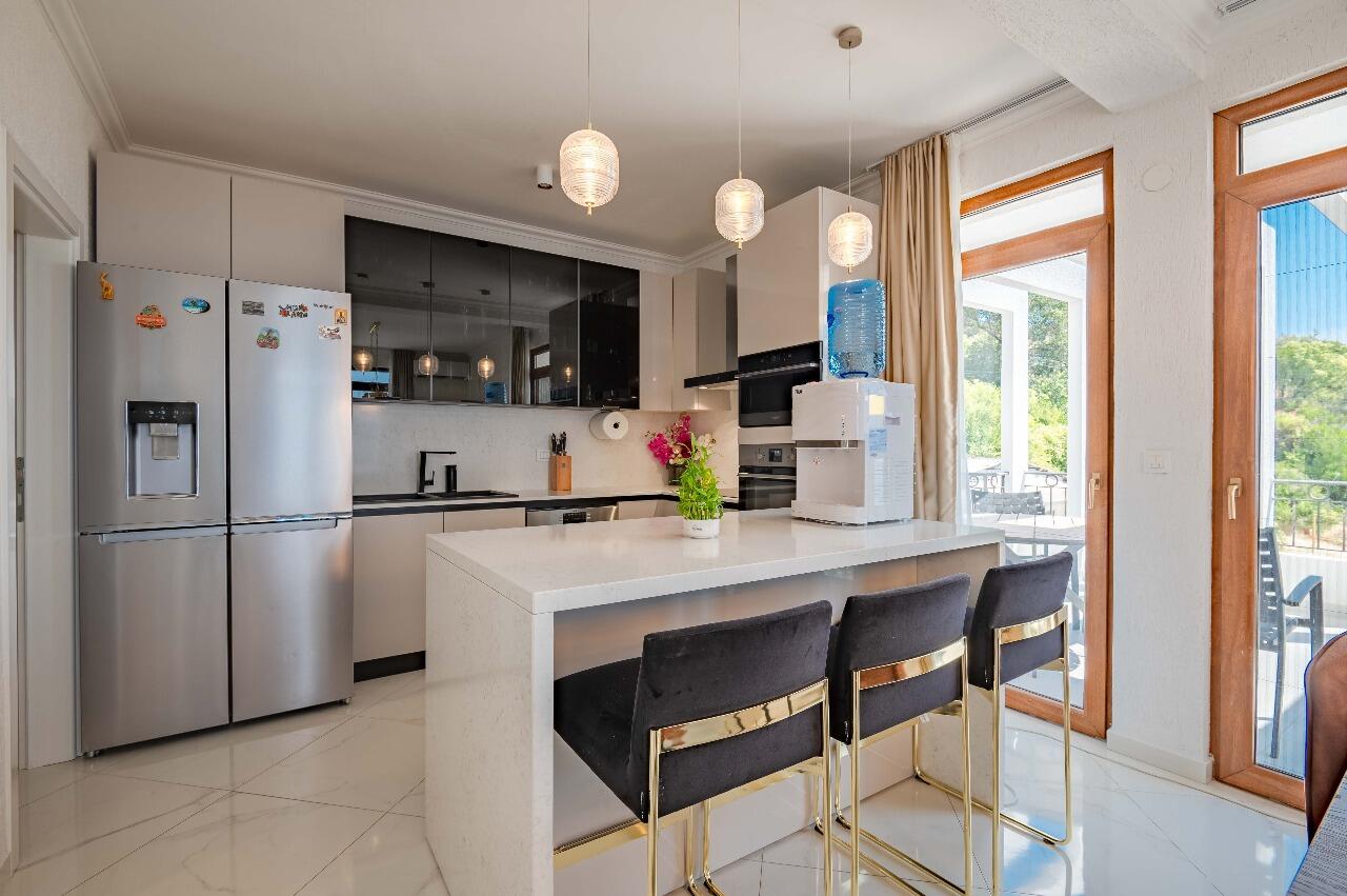 Дом в Добра Воде, Черногория, 406 м² - фото 10