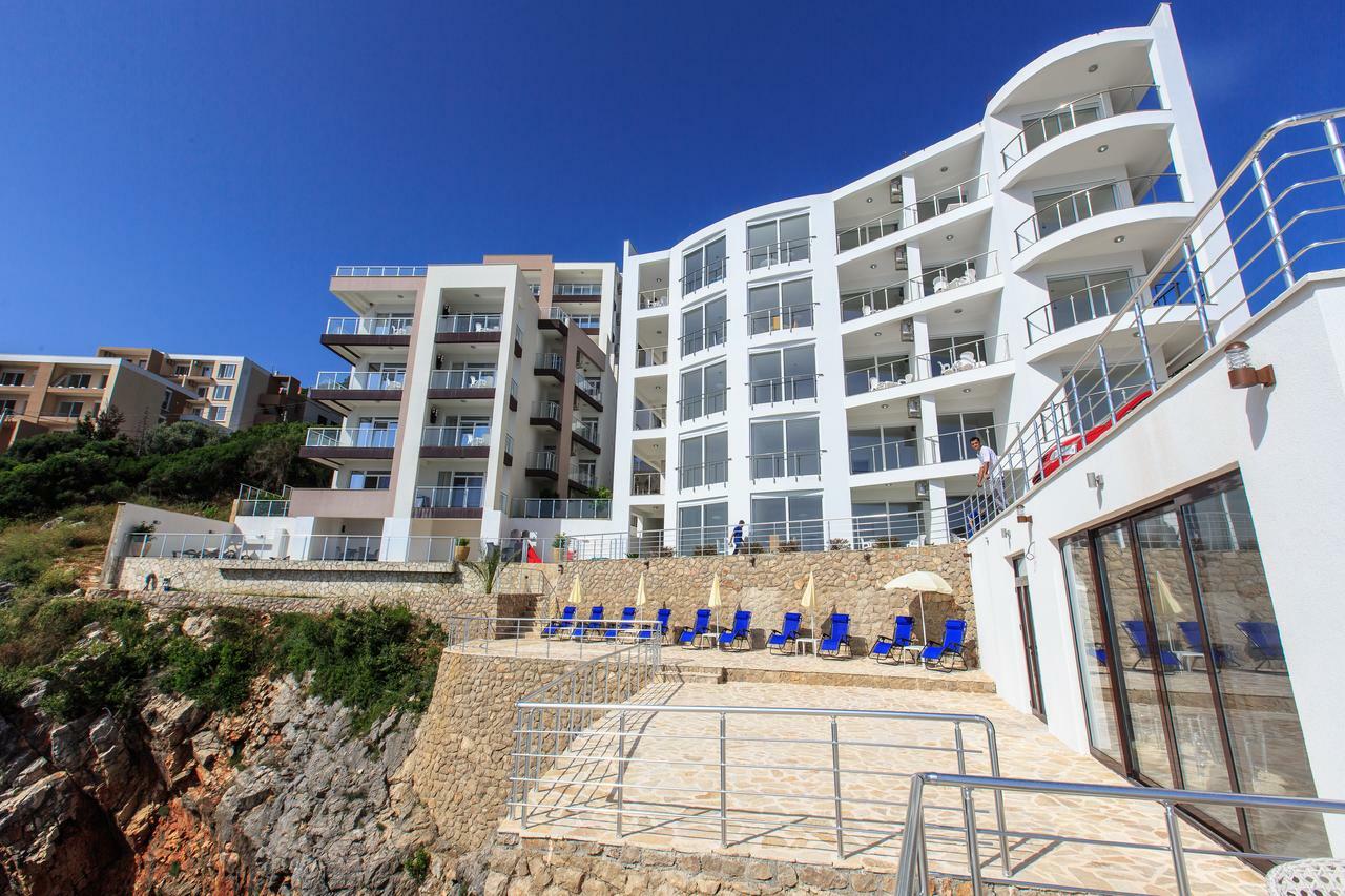 Квартира в Добра Воде, Черногория, 81 м² - фото 18