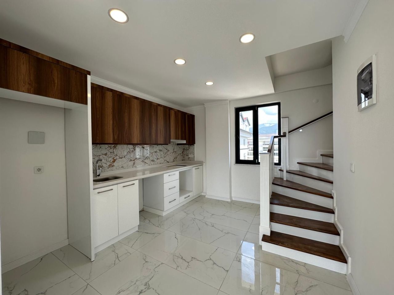 Пентхаус в Кестеле, Турция, 90 м² - фото 1
