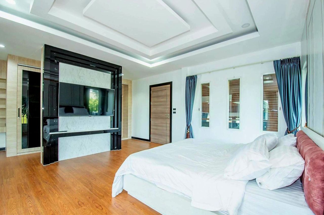 Вилла в Паттайе, Таиланд, 191 м² - фото 13