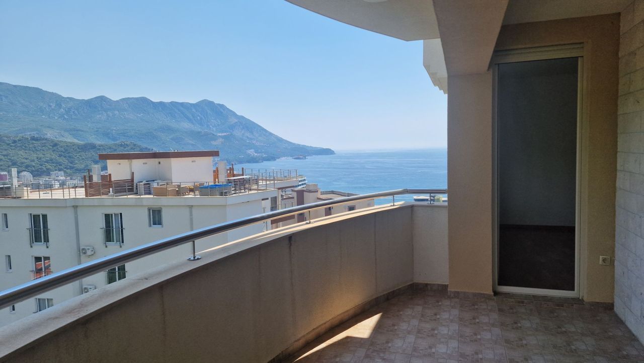 Апартаменты в Бечичи, Черногория, 105 м² - фото 1