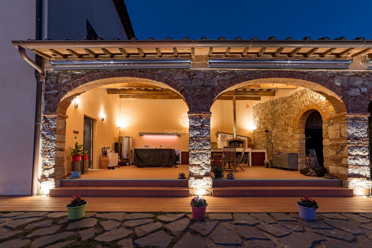 Дом в Баньо-а-Риполи, Италия, 347.5 м² - фото 4