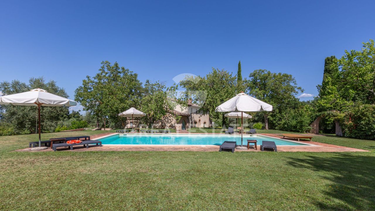 Дом в Четоне, Италия, 487.75 м² - фото 5