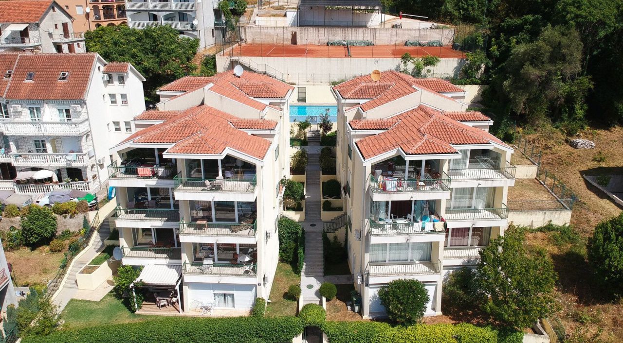 Квартира в Биеле, Черногория, 89 м² - фото 3