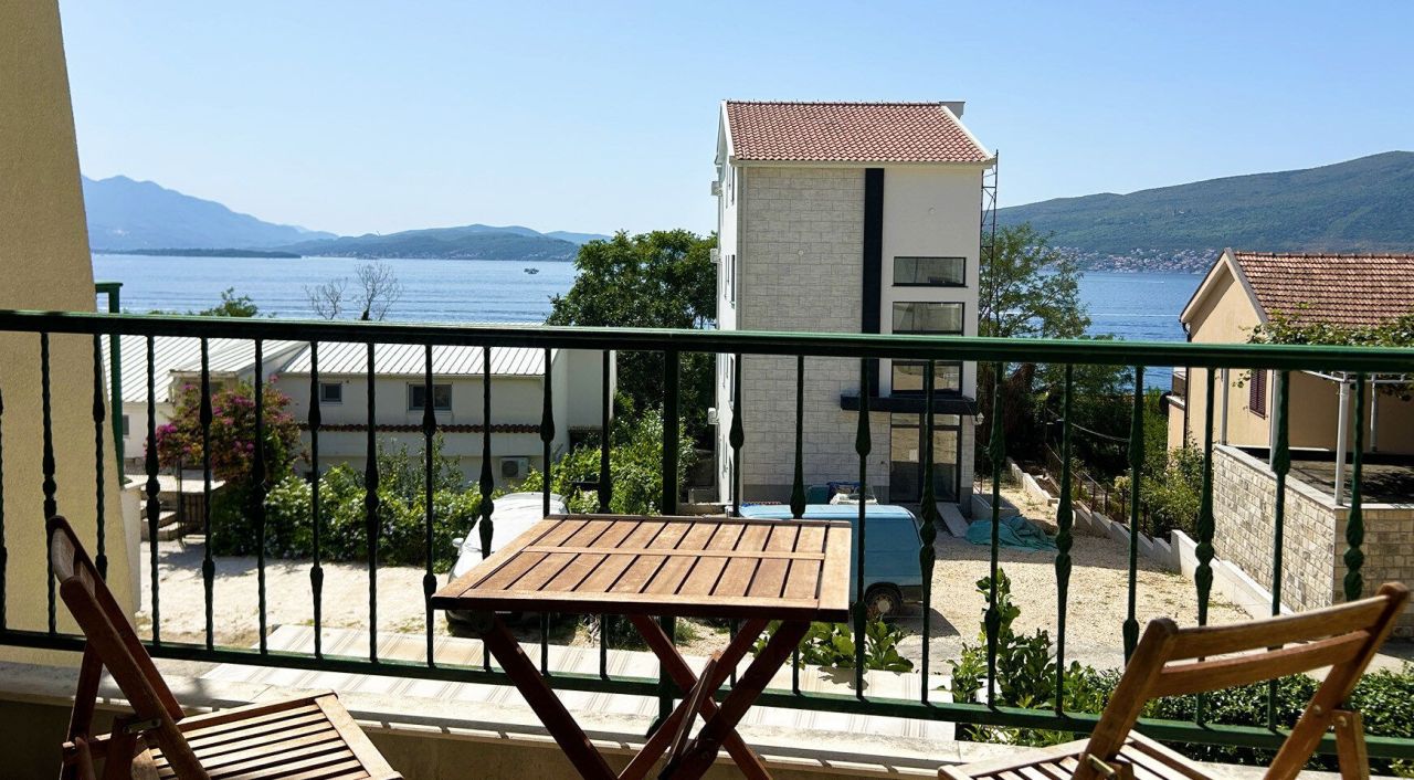 Квартира в Биеле, Черногория, 89 м² - фото 4