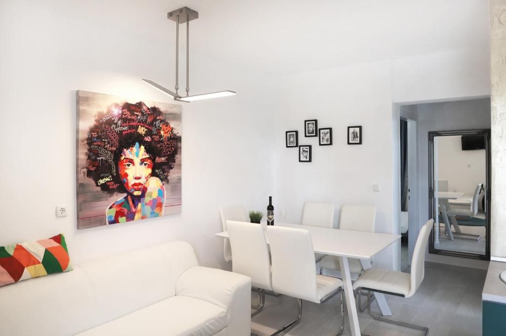 Отель, гостиница Malinska, Хорватия, 400 м² - фото 11