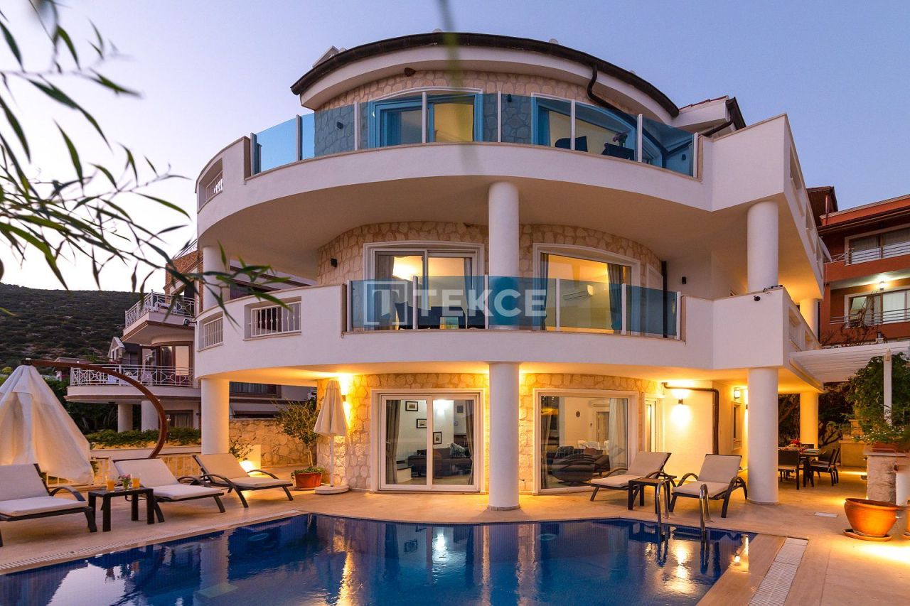Вилла в Калкане, Турция, 190 м² - фото 1