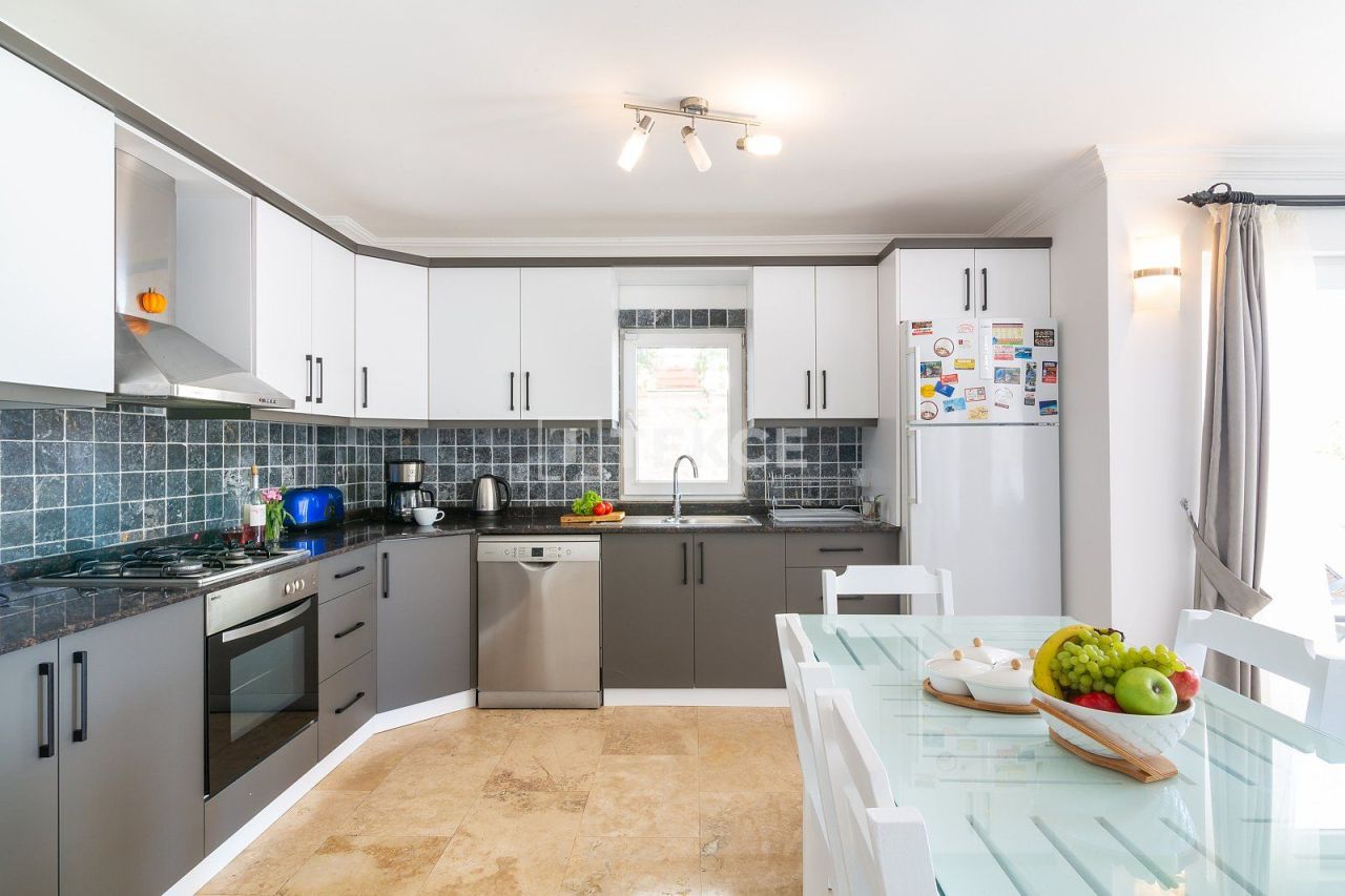 Вилла в Калкане, Турция, 190 м² - фото 13