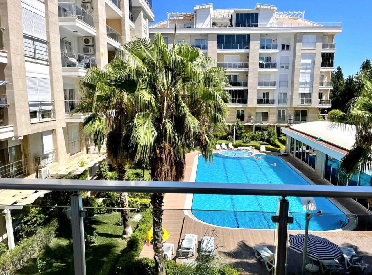 Квартира в Анталии, Турция, 55 м² - фото 1