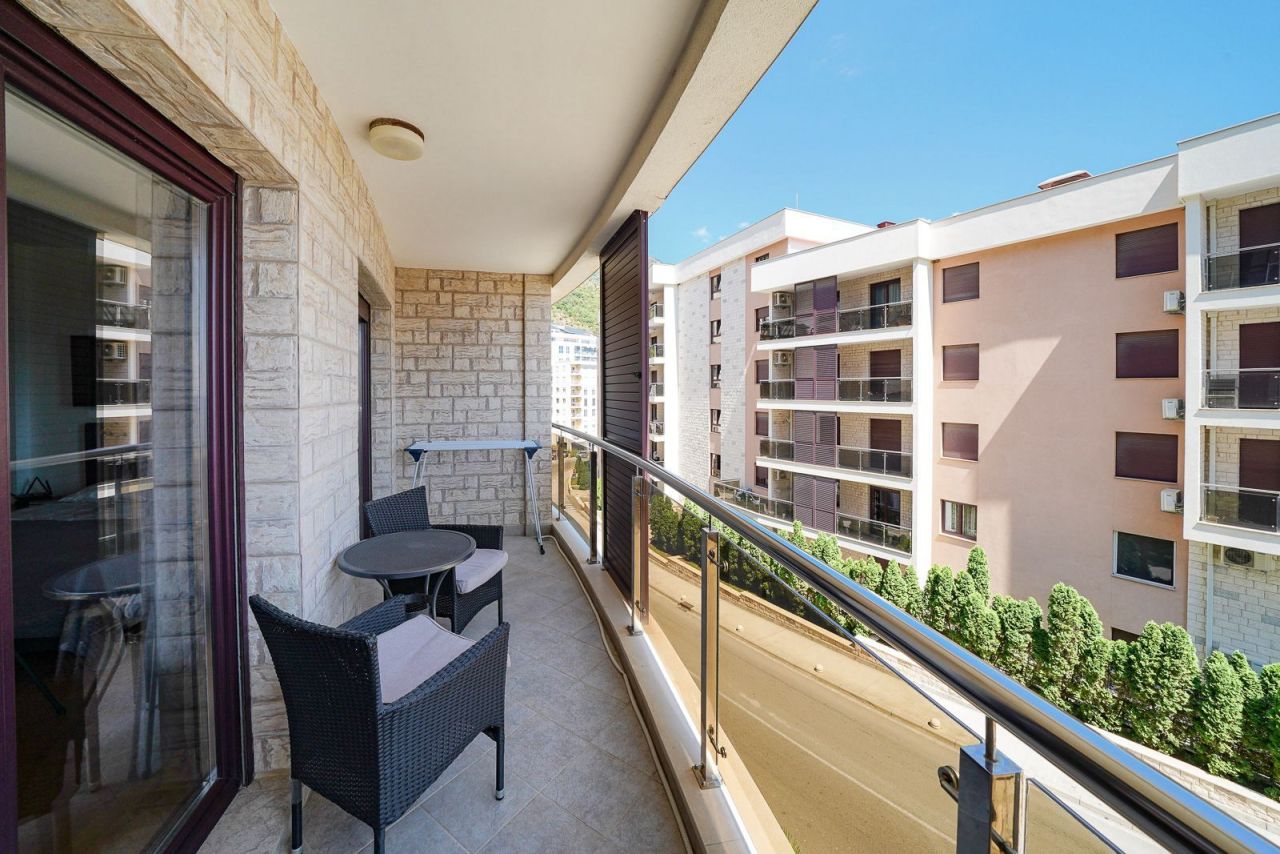 Квартира в Бечичи, Черногория, 50 м² - фото 11