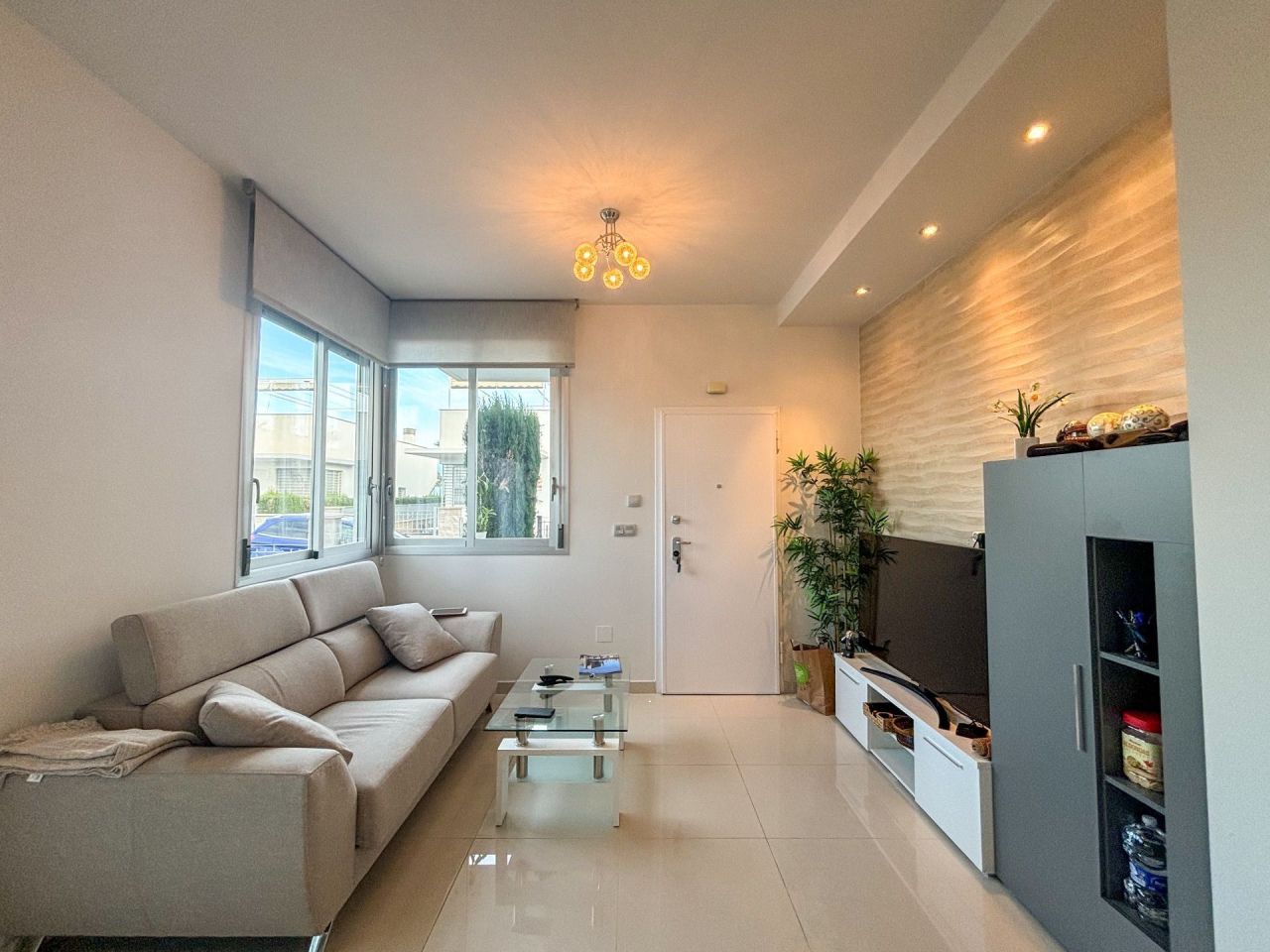 Апартаменты в Сьюдад-Кесада, Испания, 80 м² - фото 1