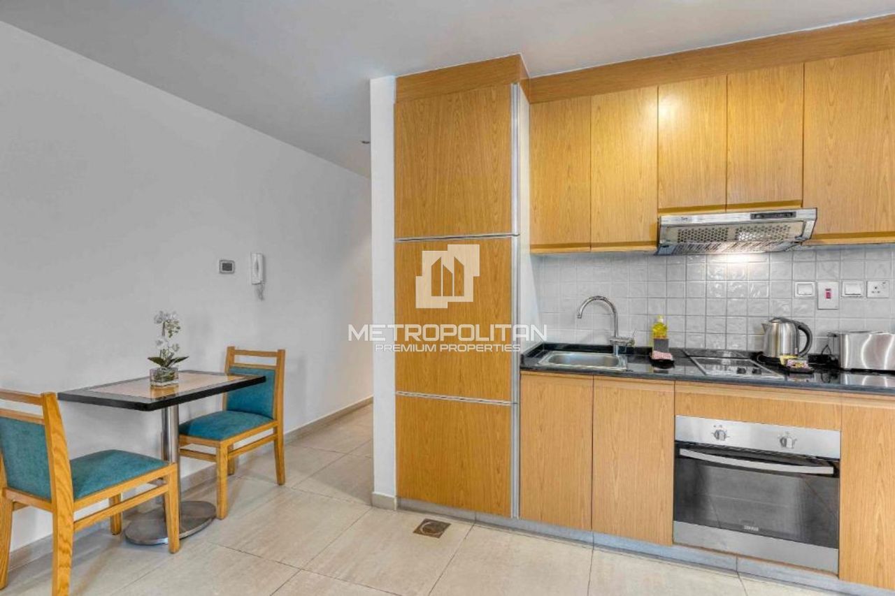 Отель, гостиница в Дубае, ОАЭ, 66 м² - фото 13