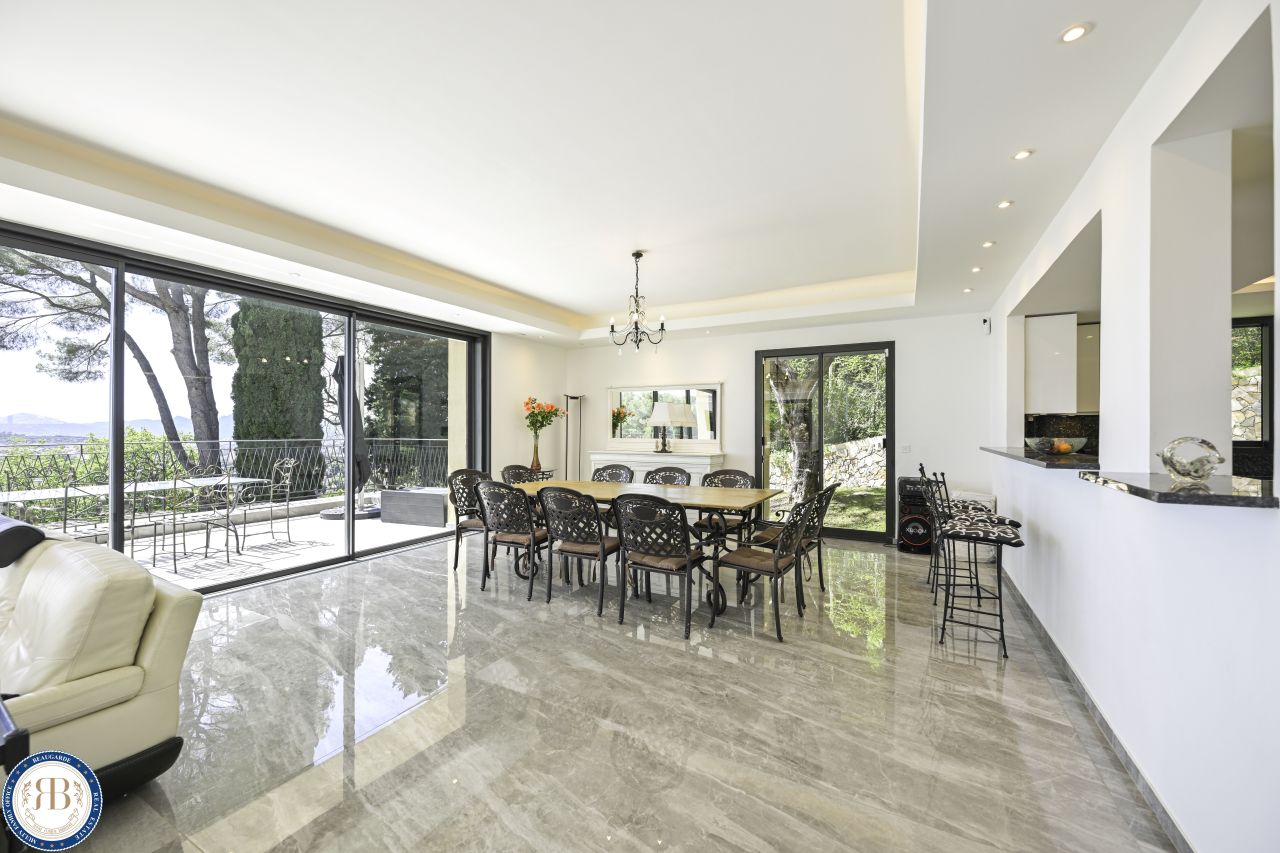 Вилла в Мужене, Франция, 390 м² - фото 8