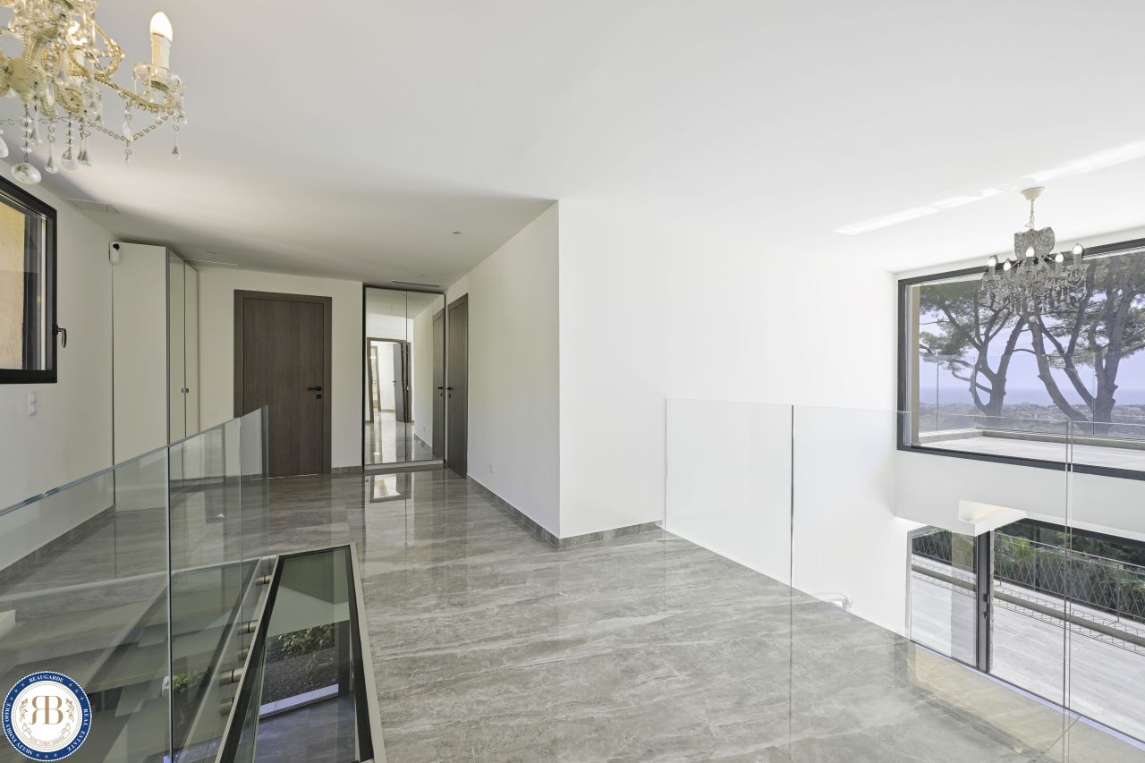 Вилла в Мужене, Франция, 390 м² - фото 15