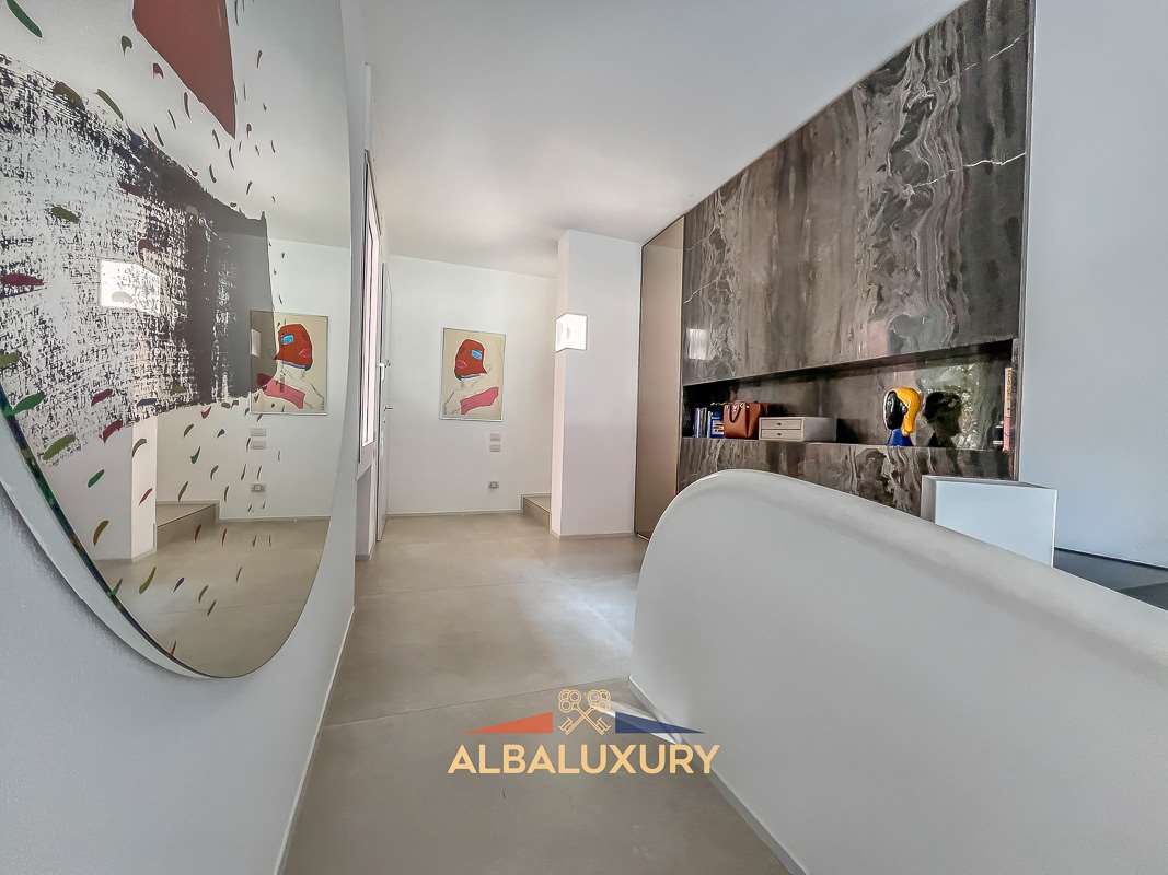 Вилла в Оливето-Ларио, Италия, 350 м² - фото 15