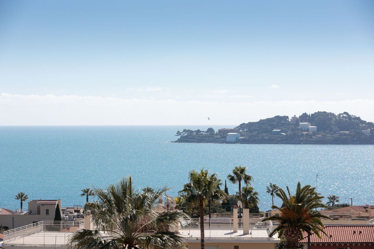 Апартаменты в Больё-сюр-Мер, Франция, 73 м² - фото 2