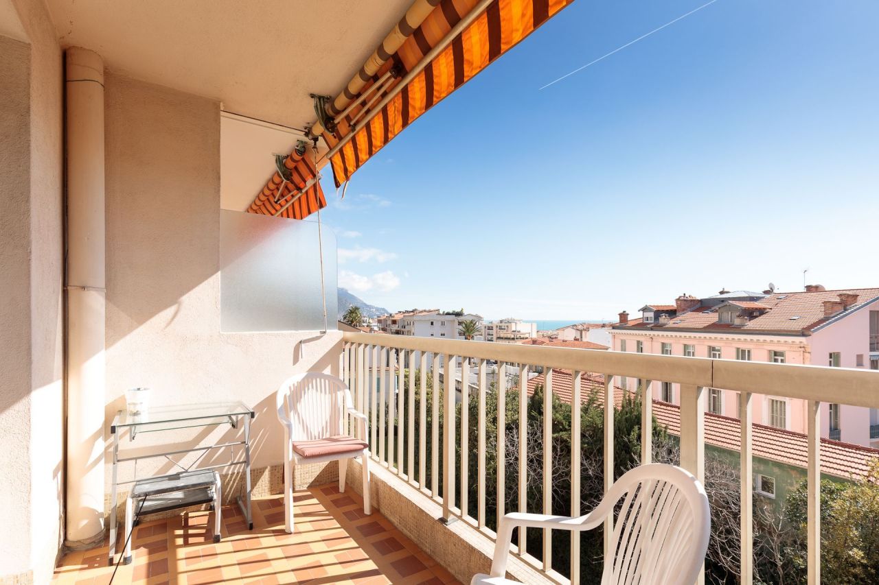 Апартаменты в Больё-сюр-Мер, Франция, 73 м² - фото 4