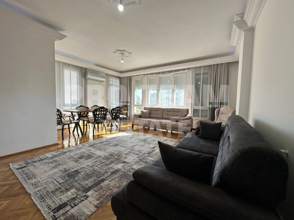 Квартира в Анталии, Турция, 160 м² - фото 1