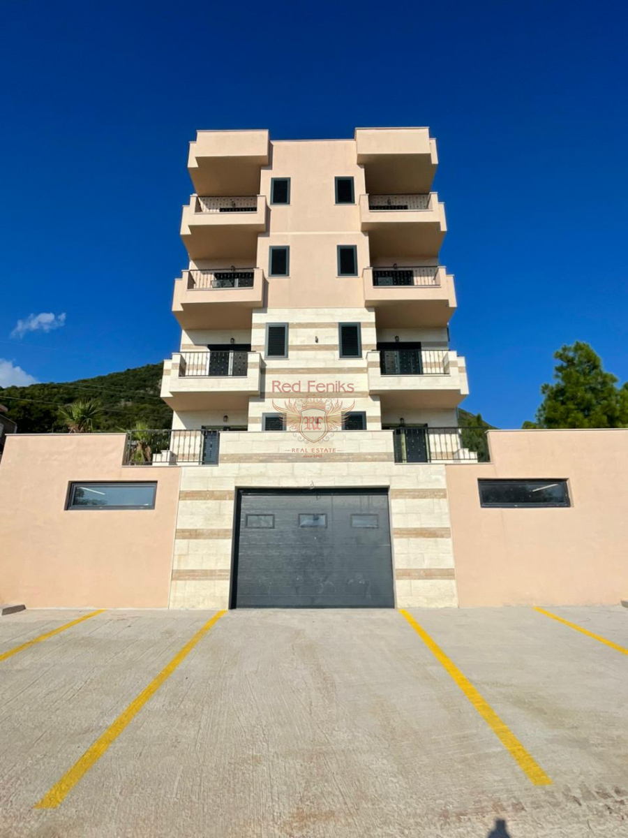 Квартира в Херцег-Нови, Черногория, 45 м² - фото 1