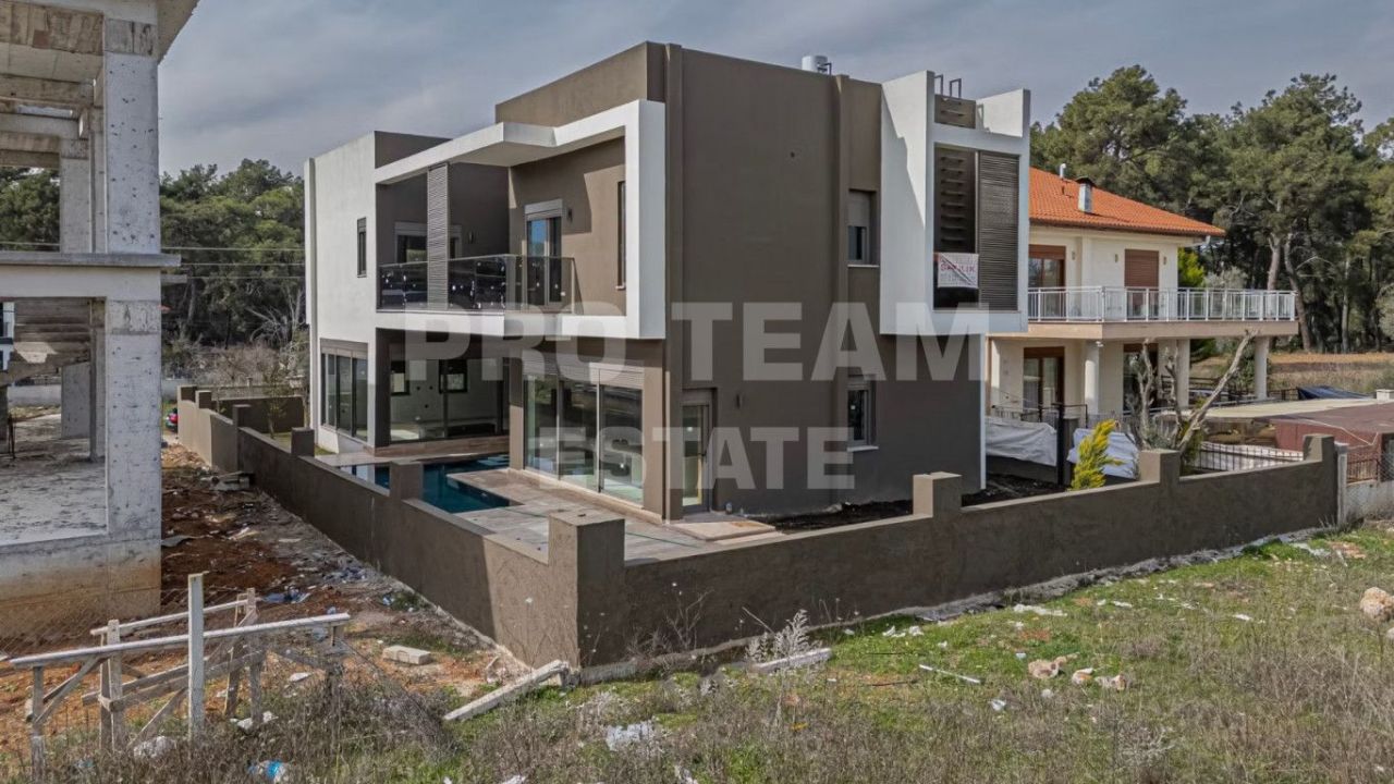 Вилла в Анталии, Турция, 320 м² - фото 1