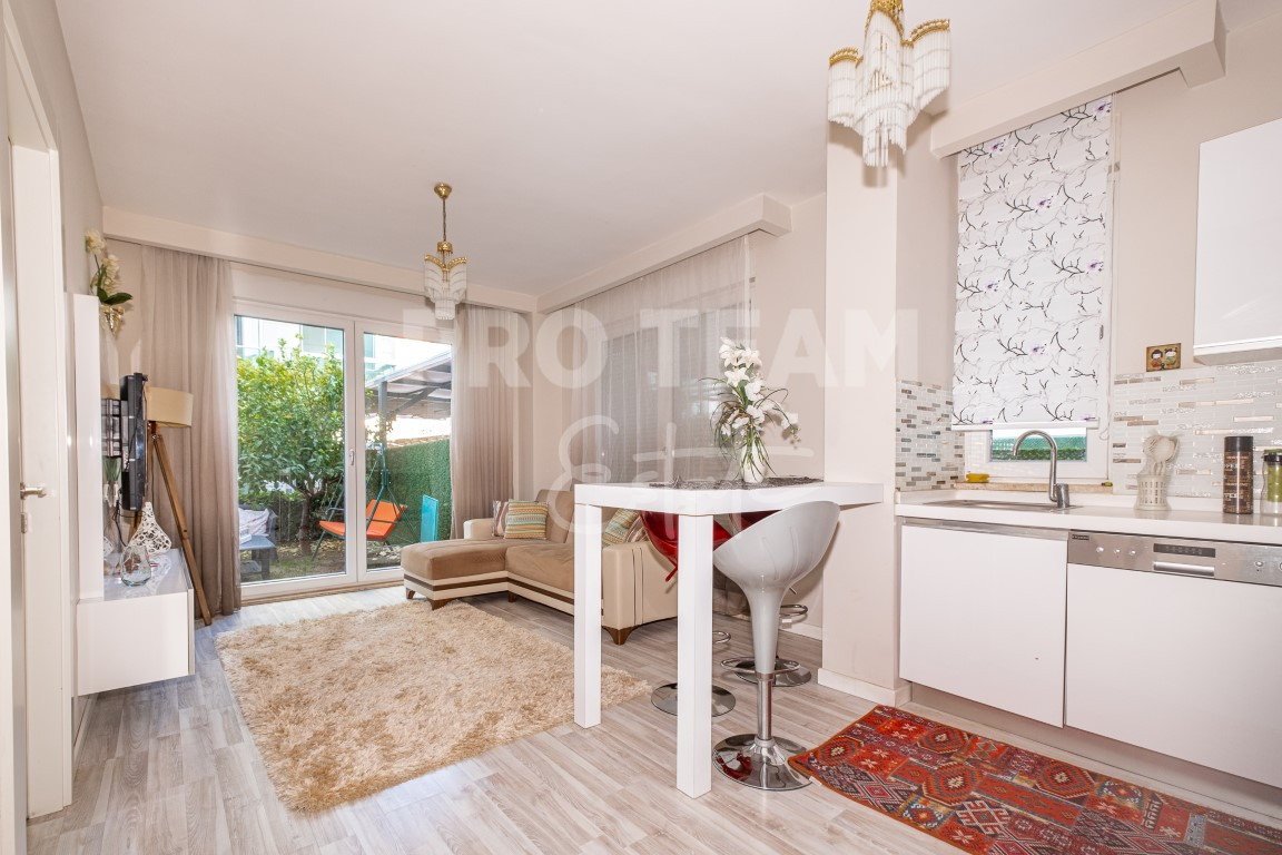 Квартира в Анталии, Турция, 60 м² - фото 1