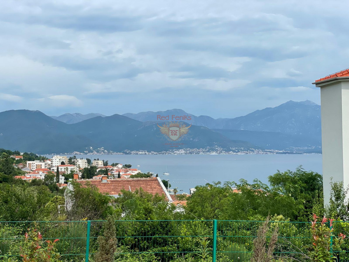 Квартира в Херцег-Нови, Черногория, 33 м² - фото 1