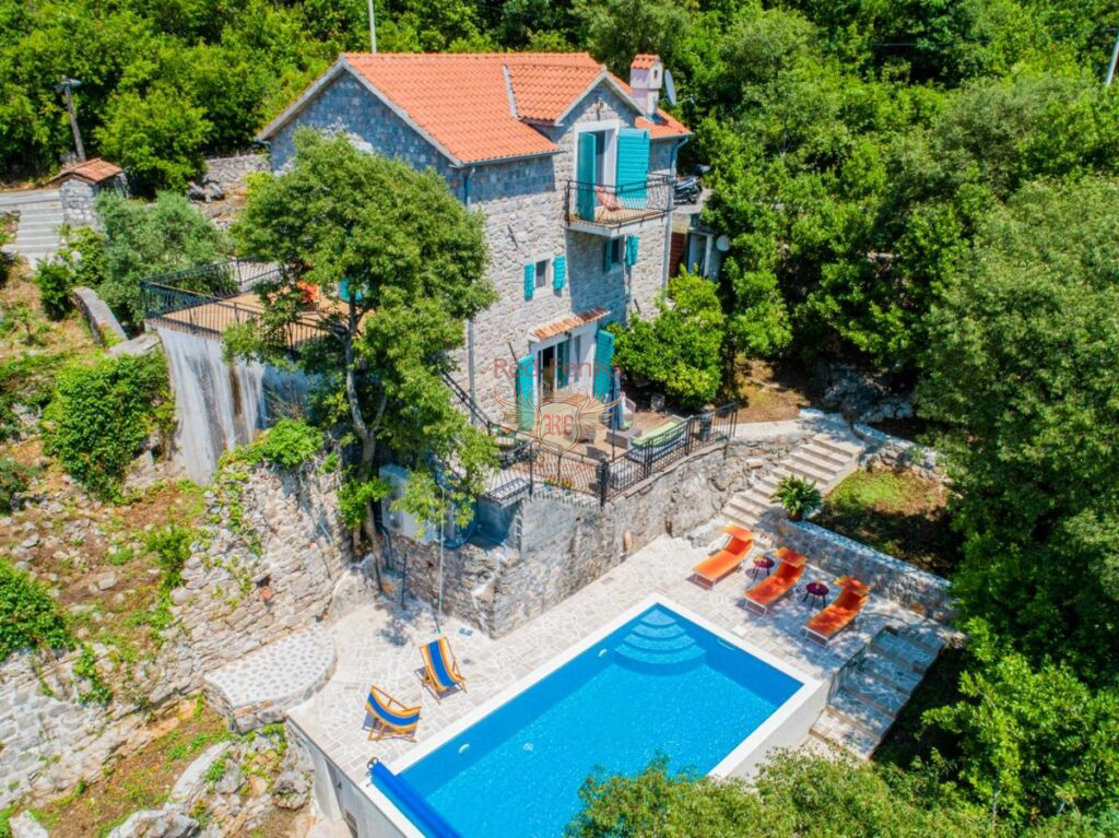 Дом на полуострове Луштица, Черногория, 150 м² - фото 1