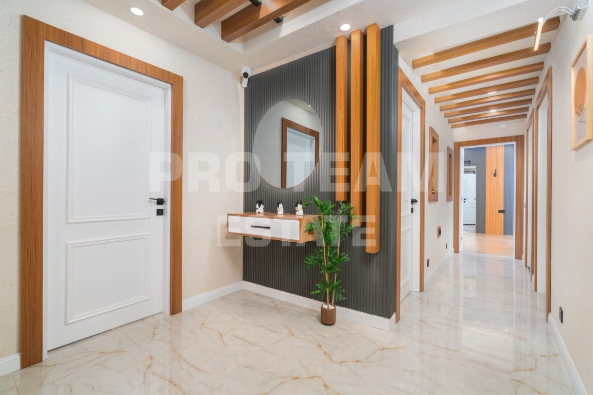 Квартира в Анталии, Турция, 160 м² - фото 1