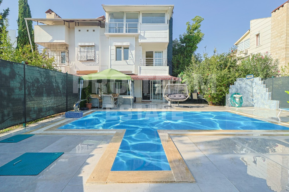 Вилла в Белеке, Турция, 180 м² - фото 1