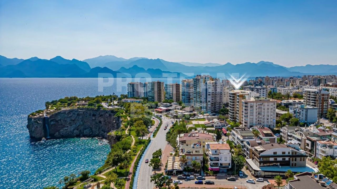 Квартира в Анталии, Турция, 220 м² - фото 1