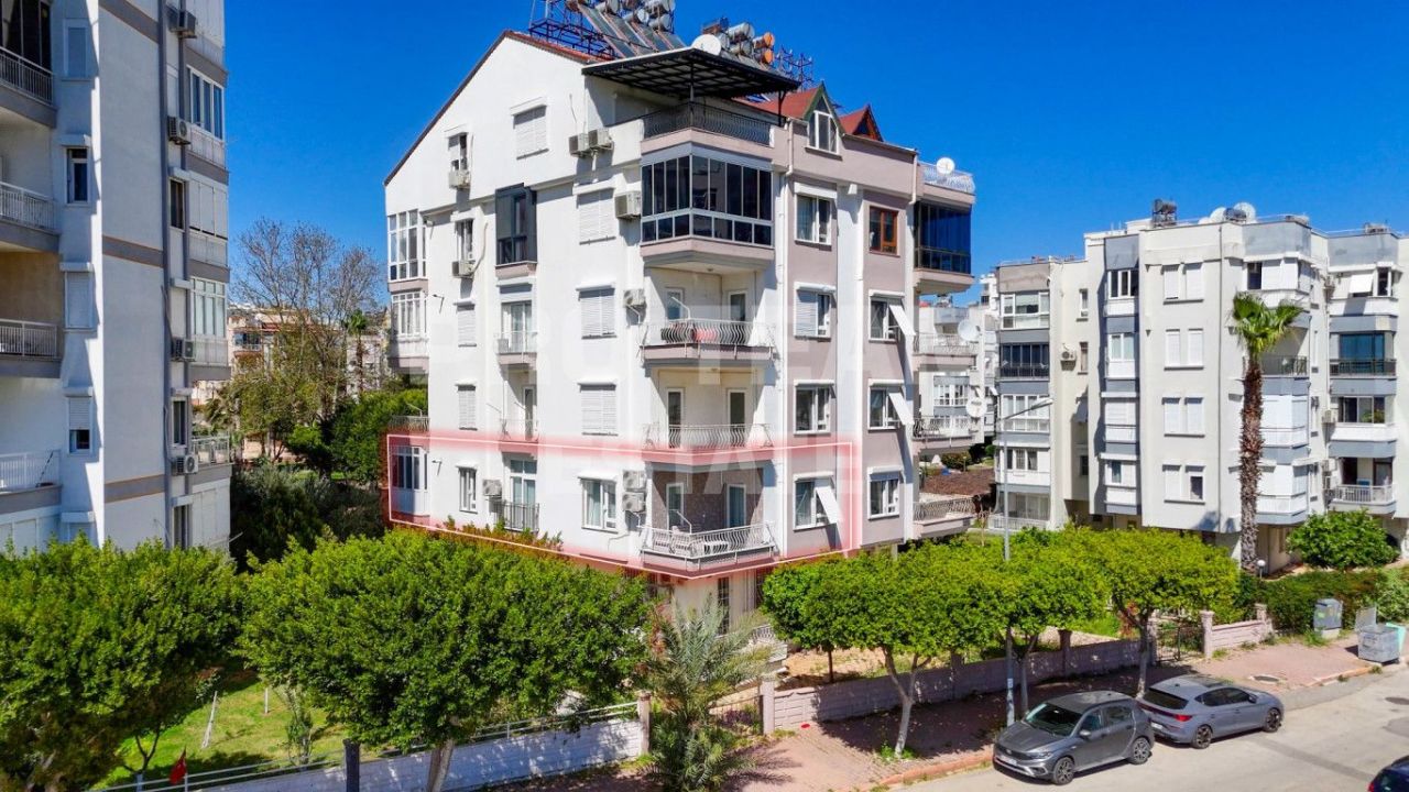 Квартира в Анталии, Турция, 135 м² - фото 1