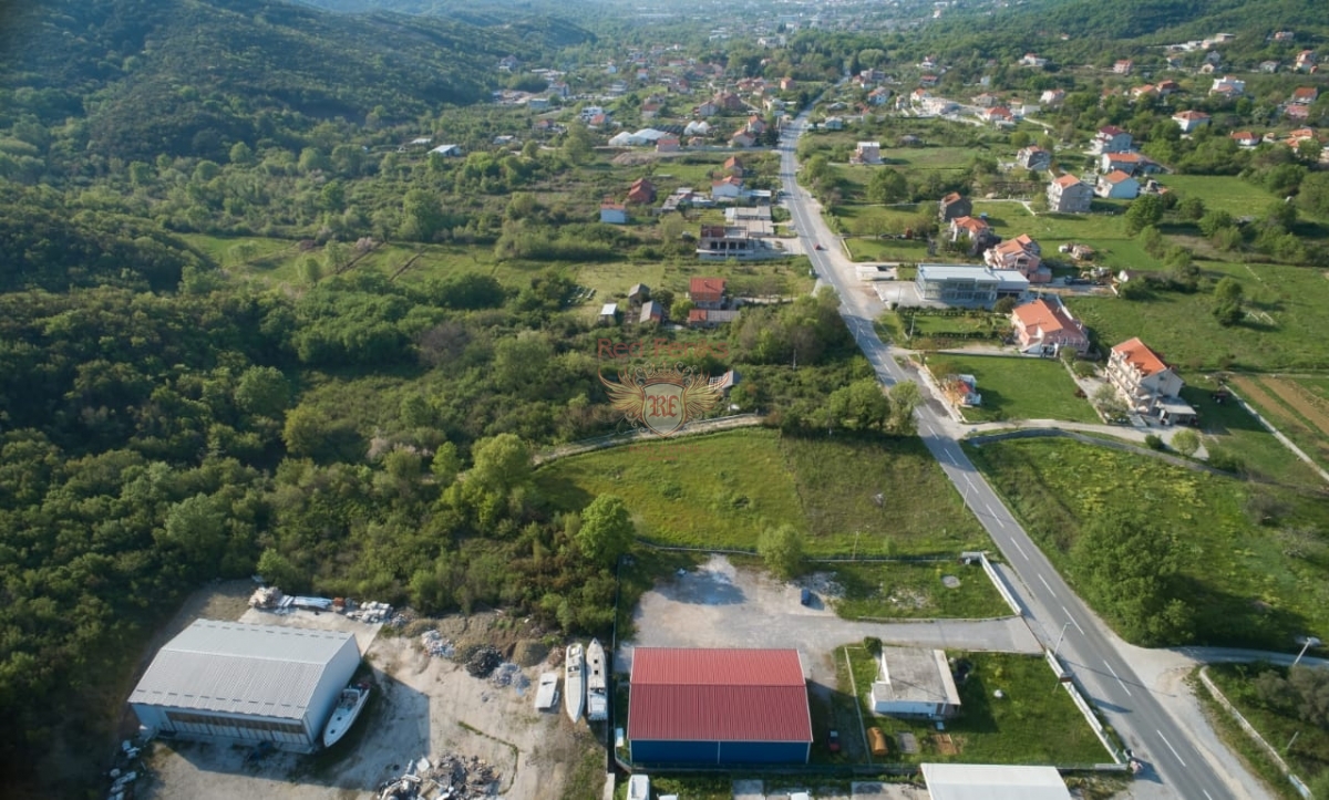 Земля в Будве, Черногория, 2 483 м² - фото 1