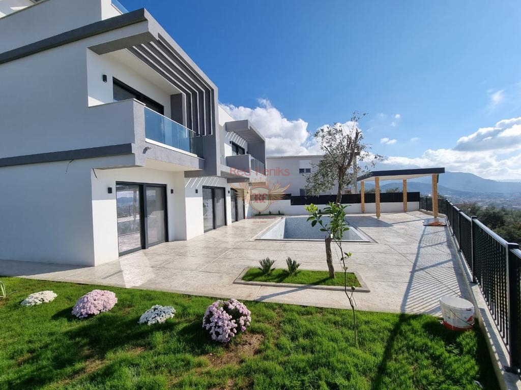 Квартира в Баре, Черногория, 280 м² - фото 1