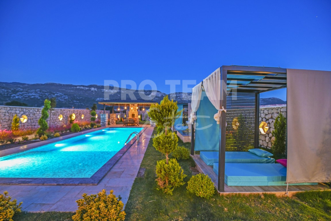 Вилла в Калкане, Турция, 220 м² - фото 1
