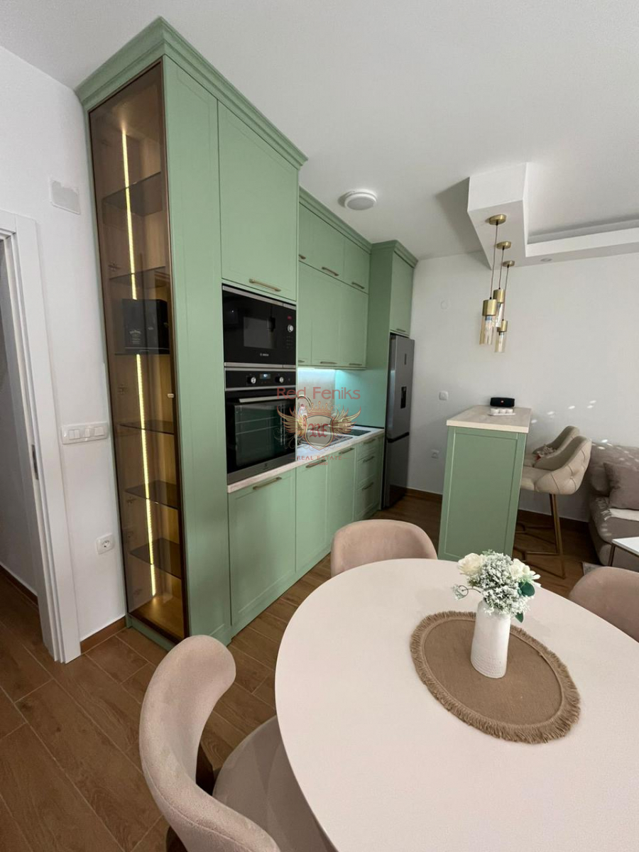 Квартира в Херцег-Нови, Черногория, 48 м² - фото 1
