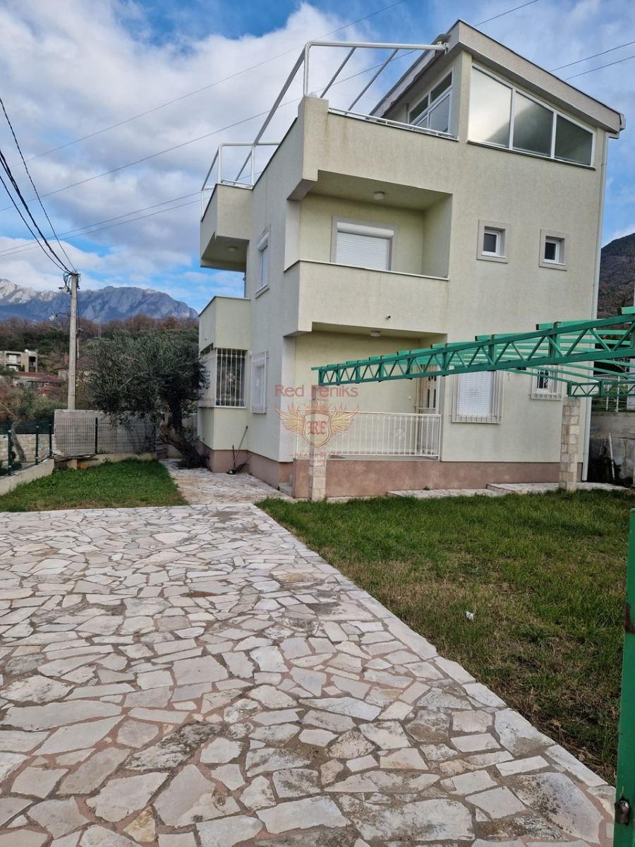Дом в Баре, Черногория, 150 м² - фото 1