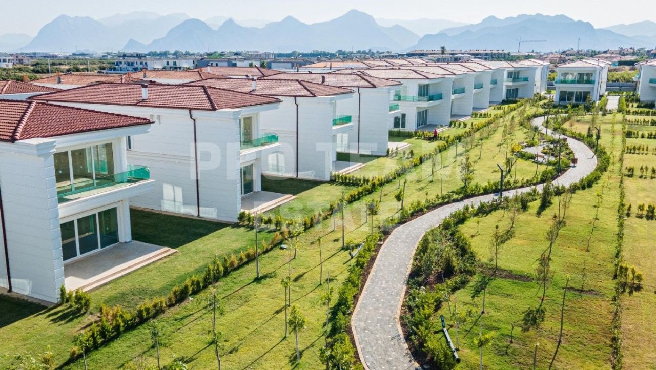 Вилла в Анталии, Турция, 278 м² - фото 2