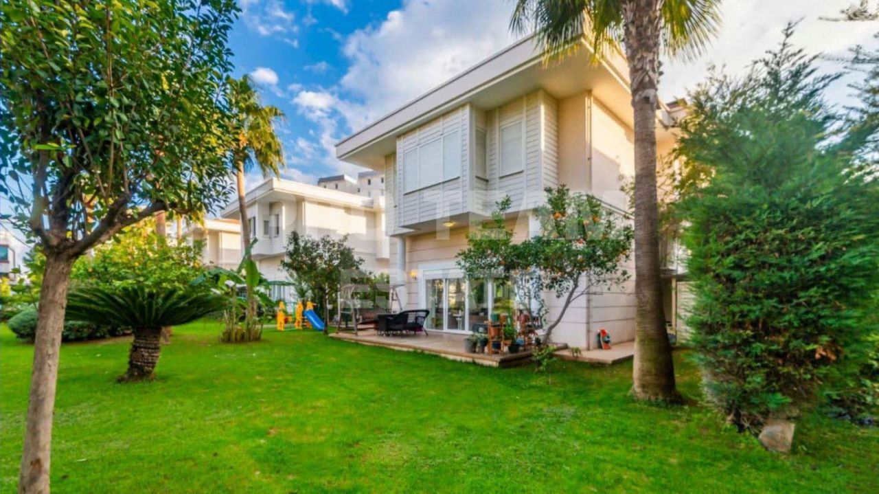 Вилла в Анталии, Турция, 450 м² - фото 7