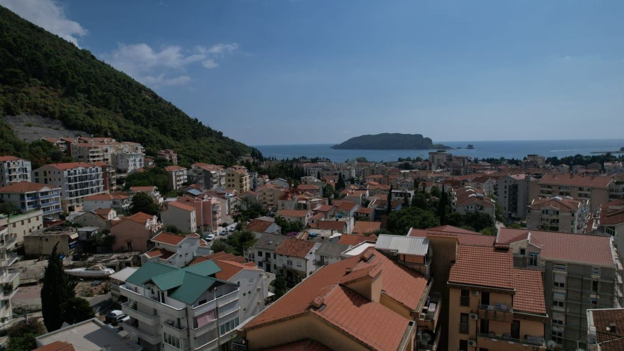 Апартаменты в Будве, Черногория, 25.75 м² - фото 1